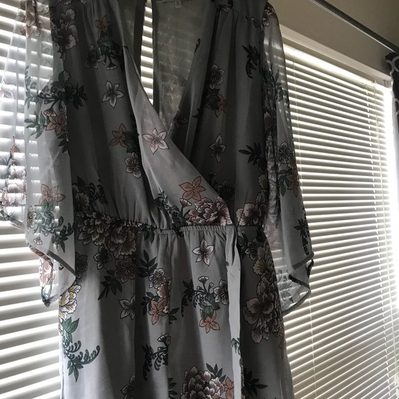 Romper - Picture 2 of 2